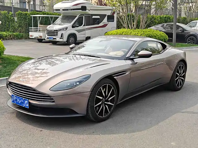 Aston Martin Aston Martin Db11 Aston Martin Db11 2022 4.0t V8 Coupe
