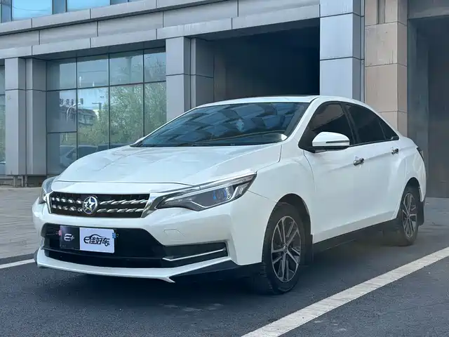 Qichen Venucia D60 Venucia D60 2018 1.6l Cvt Intelligent Link Elite Edition