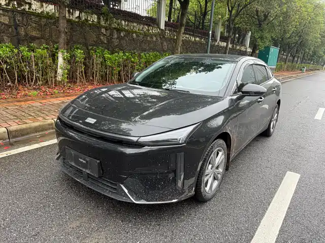 Geely Galaxy Galaxy L6 Galaxy L6 2025 Em-I 60km Discovery Edition