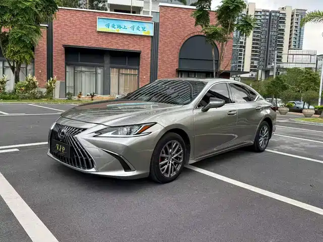 Lexus Lexus Es Lexus Es 2022 300h Excellence Edition