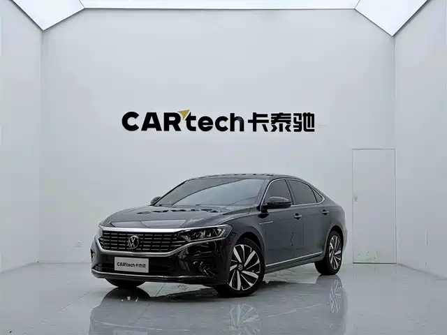 Volkswagen Passat Passat 2022 330tsi Deluxe Edition