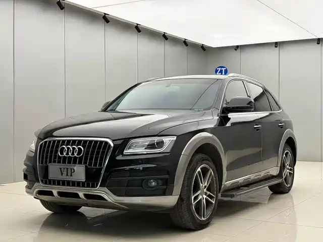 Audi Audi Q5 Audi Q5 2018 Collector'S Edition 40 Tfsi Technology — фото
