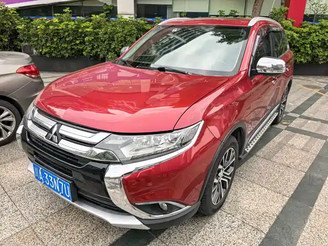 Mitsubishi Outlander (Imported) Outlander Imported 2016 2.4l Four-Wheel Drive Elite Version 5 Seats