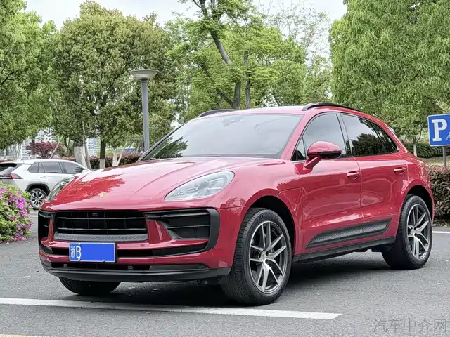 Porsche Macan Macan 2022 Macan 2.0t — фото