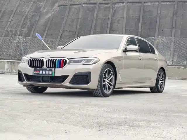Bmw Bmw 5 Series New Energy Bmw 5 Series New Energy 2021 Facelift 535le Pioneer Edition M Sports Package — фото