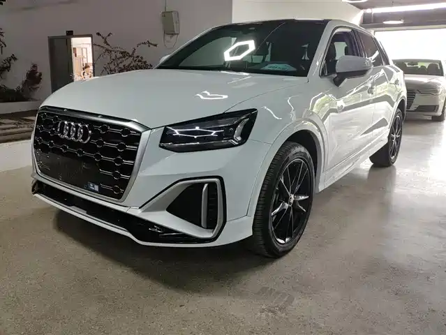 Audi Audi Q2l Audi Q2l 2022 35 Tfsi Aggressive And Dynamic Model — фото