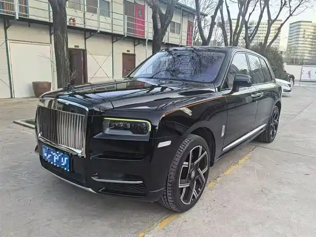 Rolls Royce Cullinan Cullinan 2018 Five-Seater Version — фото