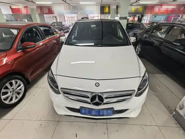 Mercedes-Benz Mercedes Benz B Class Mercedes-Benz B-Class 2015 B 200 Dynamic