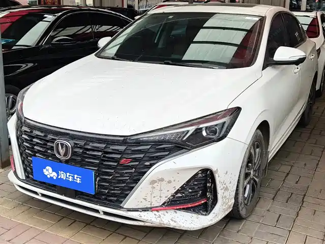 Chang'An Escape Eado 2022 Plus Blue Whale Ne 1.4t Gdi Dct Premium Edition — фото
