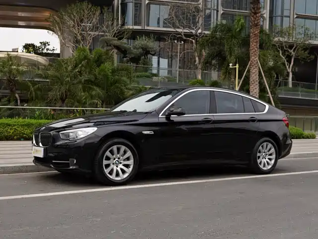 Bmw Bmw 5 Series Gt Bmw 5 Series Gt 2013 535i Elegant — фото