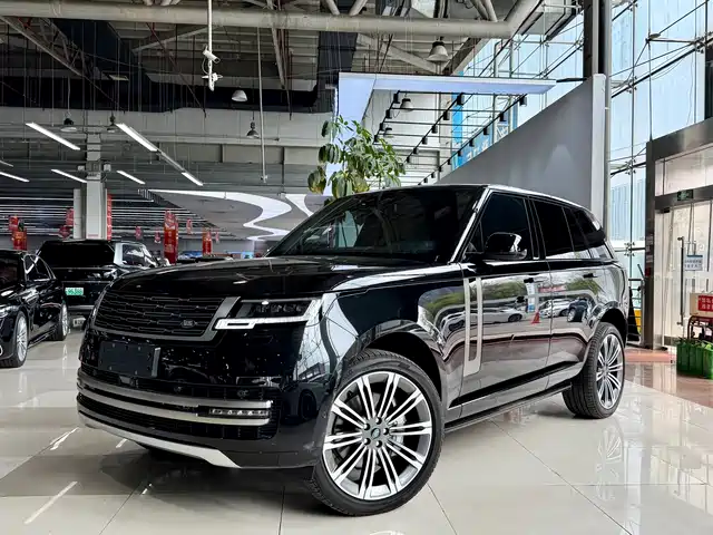 Land Rover Range Rover Range Rover 2023 3.0 L6 360ps Grand Edition