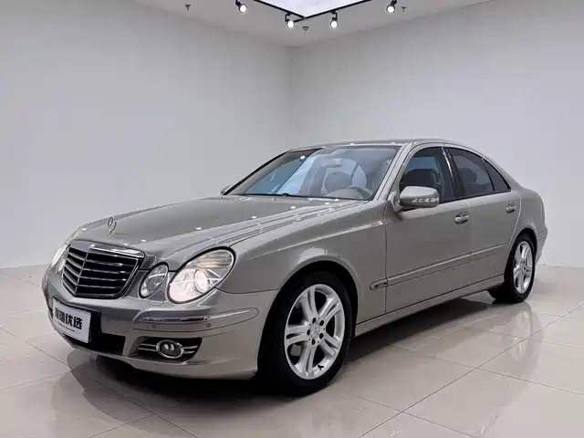 Mercedes-Benz Mercedes-Benz E-Class Mercedes-Benz E-Class 2008 E 230 Fashion Model — фото