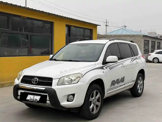 Toyota Rav4 Rongfang Rav4 Rongfang 2011 2.0l Automatic Classic Version — фото