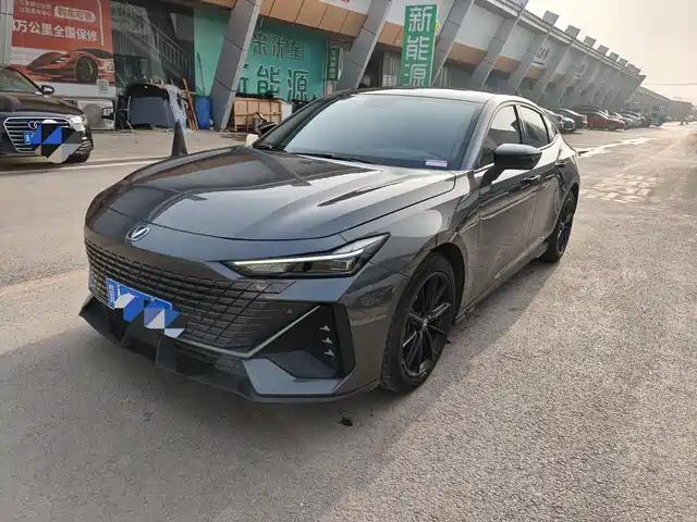 Chang'An Changan Uni-V Changan Uni-V 2022 1.5t Premium Model