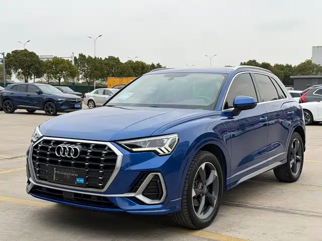 Audi Audi Q3 Audi Q3 2020 35 Tfsi Fashionable And Dynamic — фото