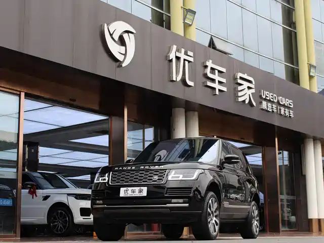 Land Rover Range Rover Range Rover 2016 3.0 Sc V6 Vogue — фото