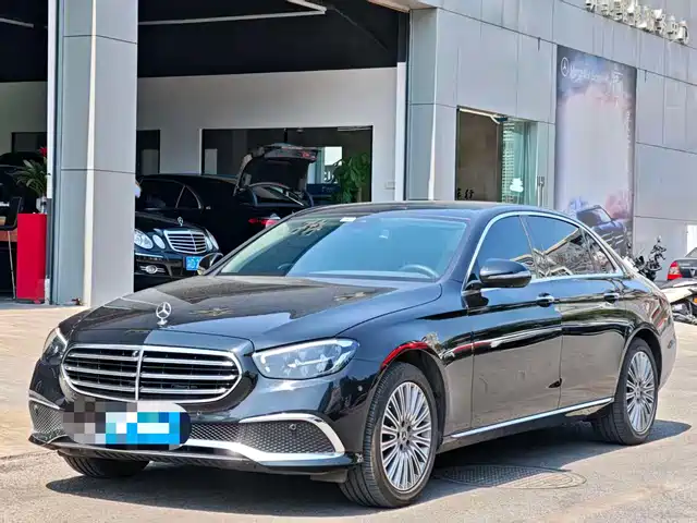 Mercedes-Benz Mercedes-Benz E-Class Mercedes-Benz E-Class 2022 E 300 L Luxury Model — фото