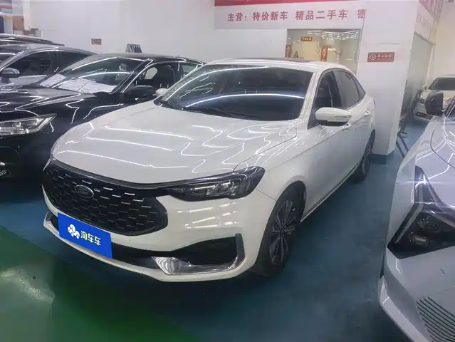 Ford Forrest Forex 2021 1.5l Automatic Diamond Version — фото