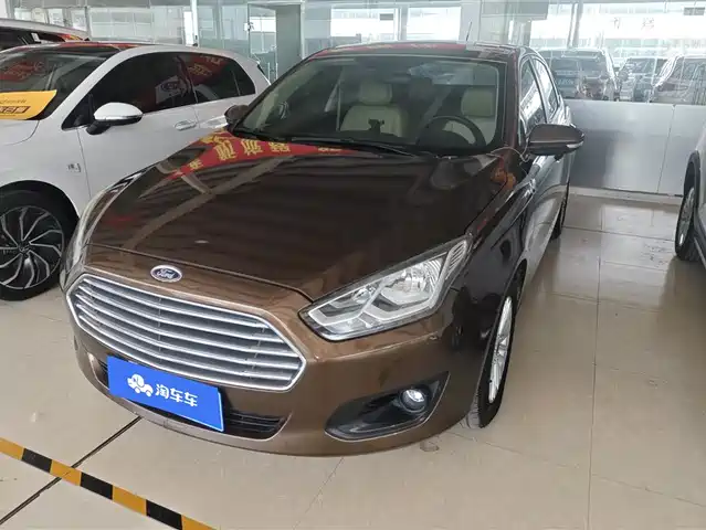 Ford Forrest Escort 2017 1.5l Automatic Comfort Model — фото