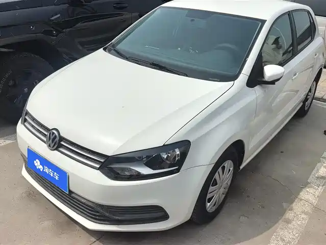 Volkswagen Polo Polo 2016 1.4l Manual Fashion Model — фото