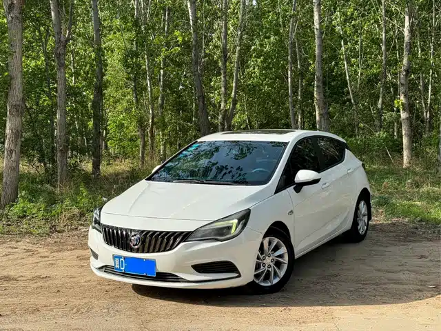 Buick Valeant Weilan 2016 Hatchback 15s Automatic Leading Type