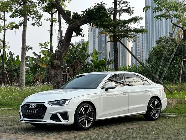 Audi Audi A4l Audi A4l 2020 40 Tfsi Quattro Luxury And Dynamic Model — фото