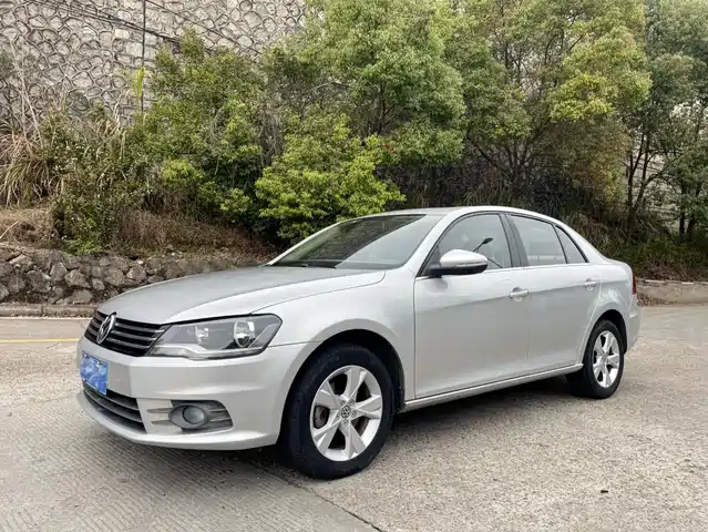 Volkswagen Bora Bora 2013 1.6l Automatic Comfort Type — фото