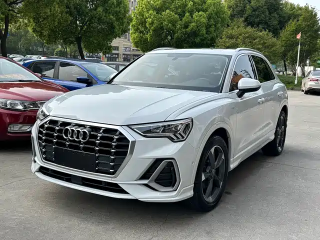 Audi Audi Q3 Audi Q3 2021 35 Tfsi Fashionable And Dynamic