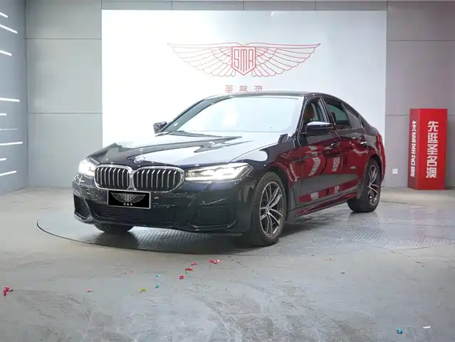 Bmw Bmw 5 Series (Imported) Bmw 5 Series Imported 2022 Facelift 525i M Sports Package — фото