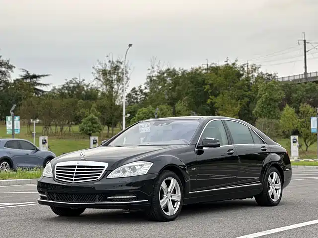 Mercedes-Benz Mercedes Benz S Class Mercedes-Benz S-Class 2010 S 400 L Hybrid — фото