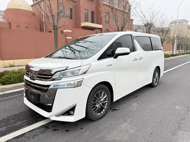 Toyota Wilfa Wilfa 2020 Shuangqing 2.5l Hv Premium Edition — фото