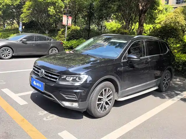 Volkswagen Tiguan L Tiguan L 2017 330tsi Automatic Two-Wheel Drive Luxury Version — фото