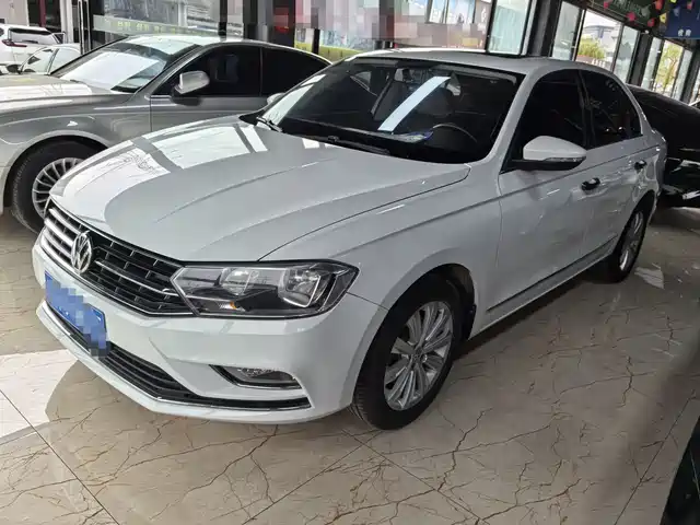 Volkswagen Bora Bora 2016 1.6l Automatic Comfort Type — фото