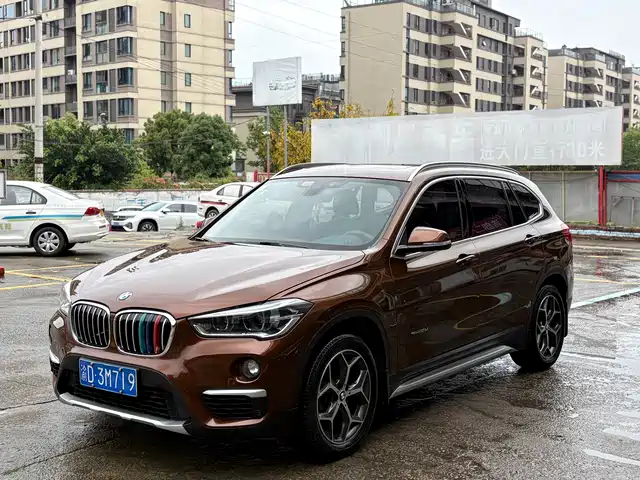 Bmw Bmw X1 Bmw X1 2016 Sdrive18li Luxury Model