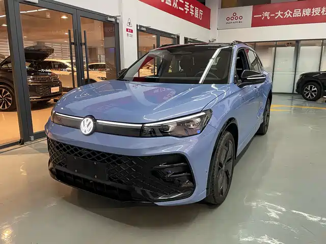 Volkswagen Tiguan L Tiguan L 2024 Pro 380tsi Four-Wheel Drive R-Line Zhizun Edition — фото