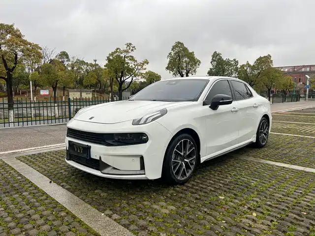 Lynk & Co Lynk & Co 03 Lynk & Co 03 2019 1.5td Dct Pro Version National Vi — фото