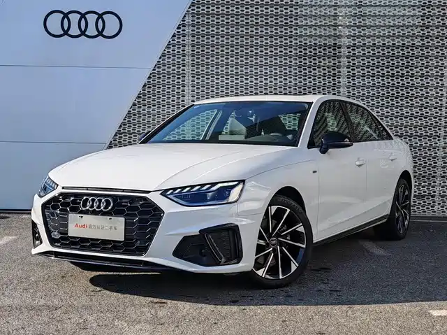 Audi Audi A4l Audi A4l 2023 40 Tfsi Luxury And Dynamic Model — фото