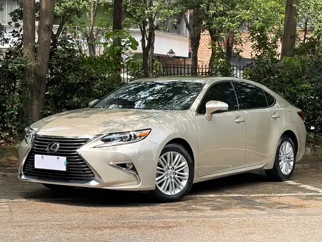 Lexus Lexus Es Lexus Es 2015 200 Comfort Edition — фото