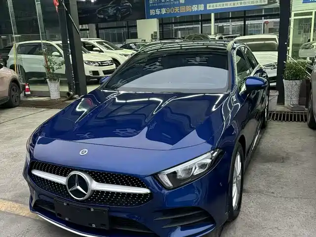 Mercedes-Benz Mercedes Benz A Class Mercedes-Benz A-Class 2022 Model 2 A 200 L Sports Sedan Fashionable — фото