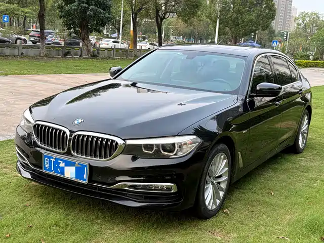Bmw Bmw 5 Series Bmw 5 Series 2018 525li Luxury Package — фото