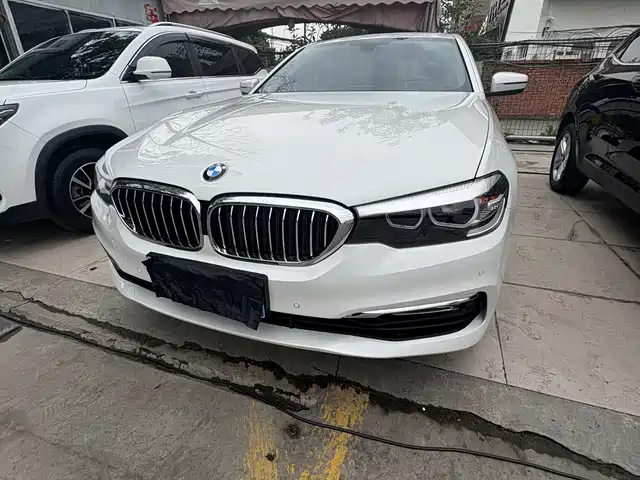 Bmw Bmw 5 Series Bmw 5 Series 2018 528li Special Edition Launched — фото