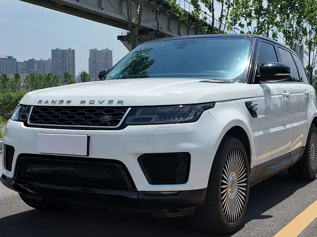 Land Rover Range Rover Sport Range Rover Sport 2020 3.0 L6 Hse Dynamic — фото
