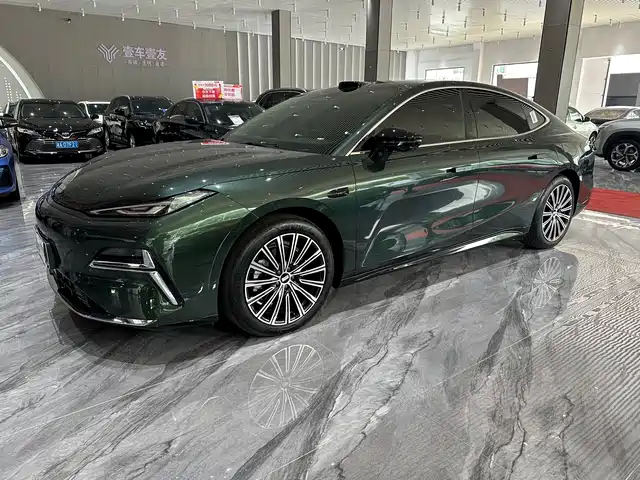 Geely Galaxy Galaxy Star 8 Galaxy Star 8 2025 130km Em-P Starship Edition
