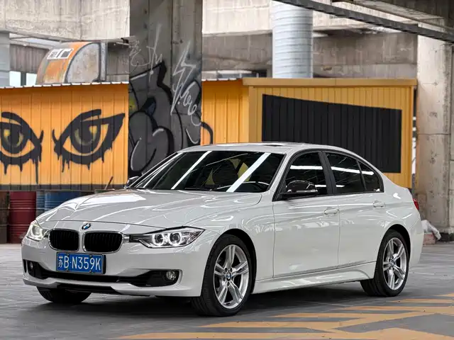 Bmw Bmw 3 Series (Imported) Bmw 3 Series (Imported) 2013 320i Fashion Model