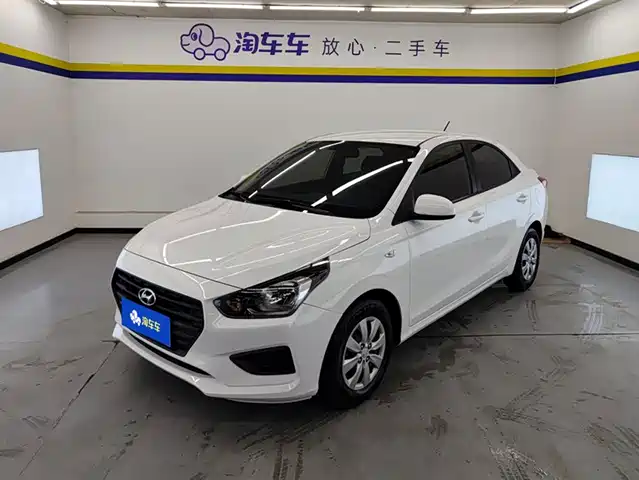 Hyundai Reina Rena 2020 1.4l Manual Gl Refreshed Version