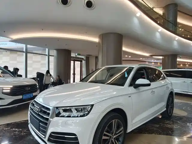 Audi Audi Q5l Audi Q5l 2018 40 Tfsi Enjoys Fashionable Style, National V — фото