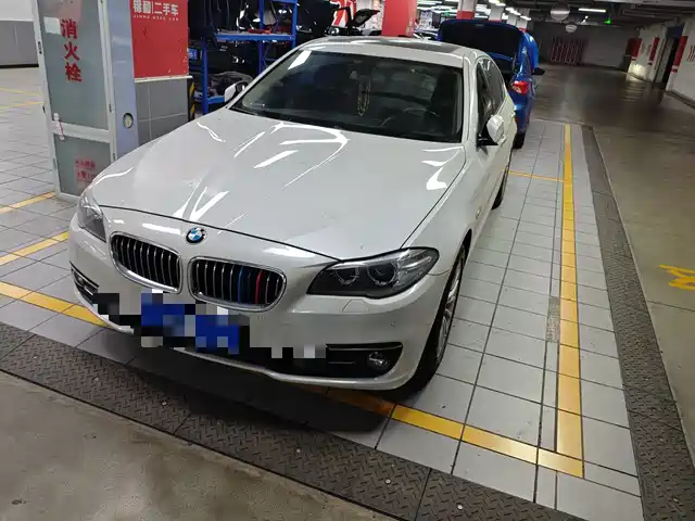 Bmw Bmw 5 Series Bmw 5 Series 2017 525li Luxury Design Package — фото