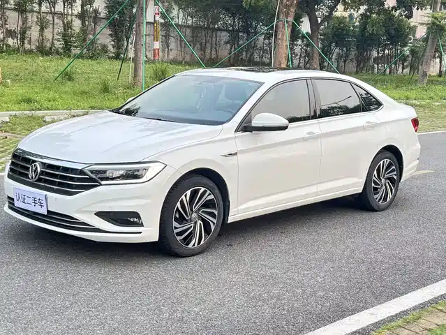 Volkswagen Sagitar Sagitar 2021 200tsi Dsg Comfort Intelligent Edition