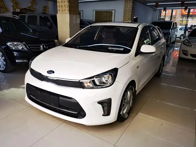 Kia Huanchi Huanchi 2020 1.4l Automatic Comfort Sunroof Version — фото