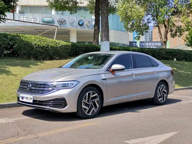Volkswagen Sagitar Sagitar 2023 300tsi Dsg Super Edition